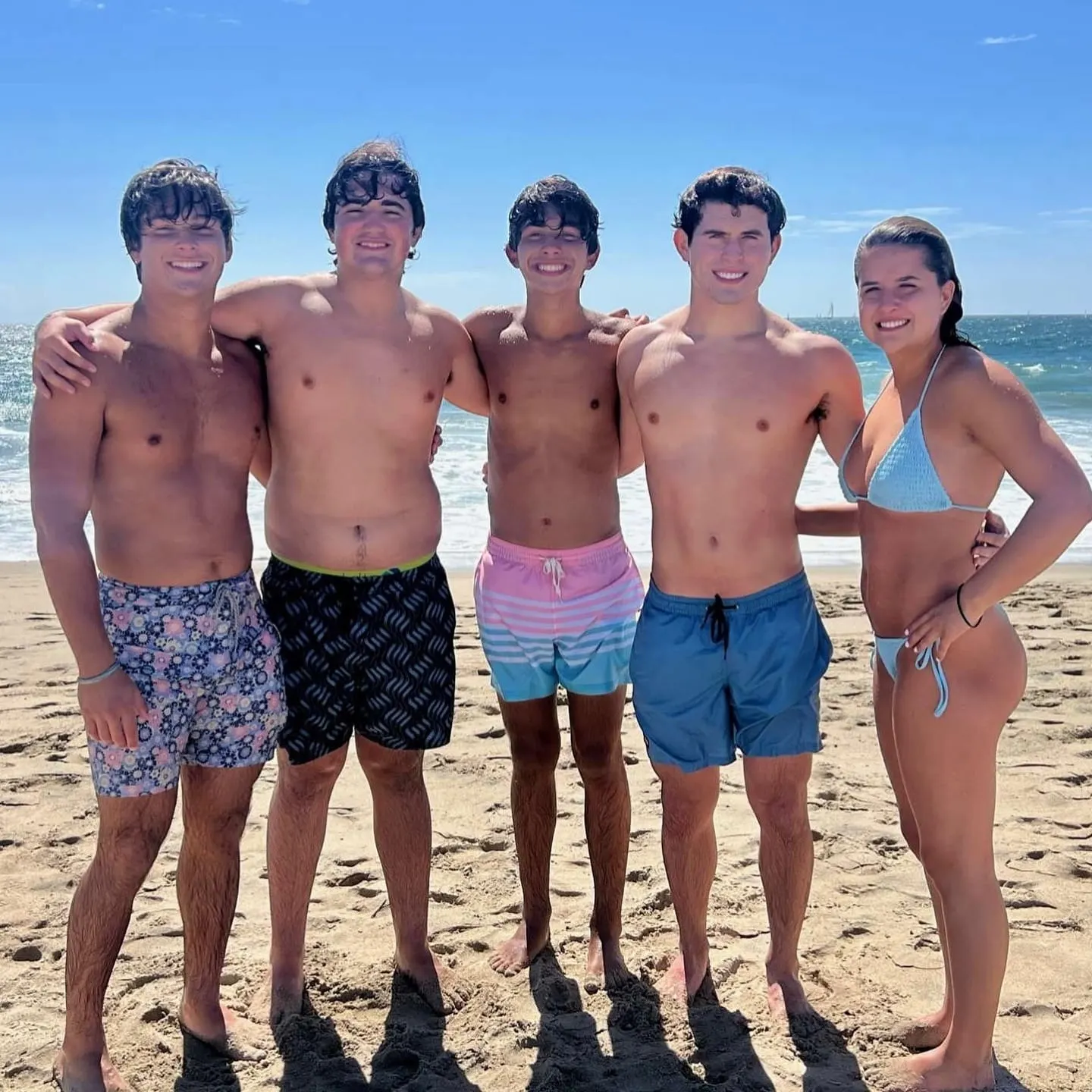 Summer highlights from the OX family ☀️#uclathetachi